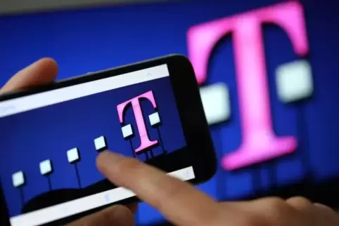Doppelt in Speyer vertreten: die Telekom. Doppelt in Speyer vertreten: die Telekom.