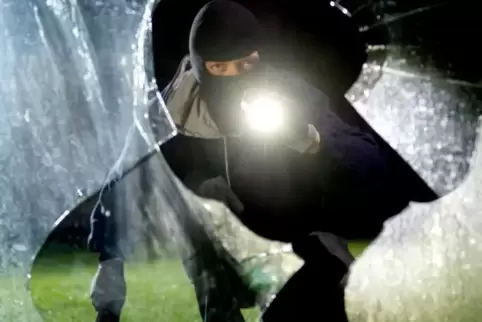 In 70 Prozent der Fälle dringen Einbrecher durch Fenster ein.