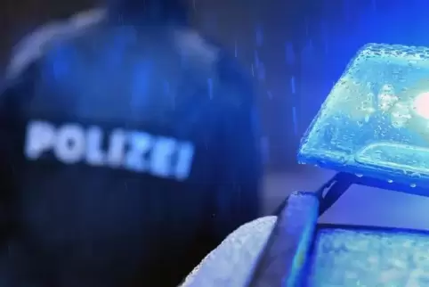 Ein verunglückter BMW war der Polizei aus Standenbühl gemeldet worden. 