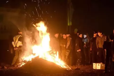 Auch im Donnersbergkreis machten Landwirte bereits mit einem Mahnfeuer auf ihre Lage aufmerksam. 