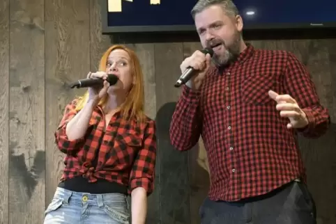 Verlieben, verloren, vergessen, verzeihen: Mit Vera Bolten und Enrico De Pieri als Sabine und Peter geht das Publikum durch alle