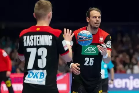 Spielen künftig nicht nur in der Nationalmannschaft zusammen, sondern auch bei Handball-Bundesligist MT Melsungen: Timo Kastenin
