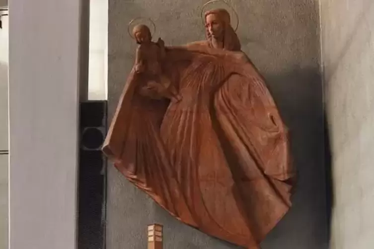 In St. Elisabeth in W&uuml;rzburg: Maria mit dem Kind.