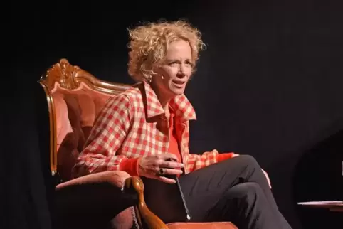 Hielt es nicht auf dem Sessel: Sachbuchautorin Katja Riemann. Hielt es nicht auf dem Sessel: Sachbuchautorin Katja Riemann.
