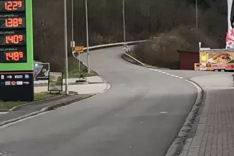 Vor rund zwei Jahren ist zwar die Kaiserslauterer Straße zwischen der B-48-Abfahrt aus Richtung Imsweiler und der Einmündung Obe Vor rund zwei Jahren ist zwar die Kaiserslauterer Straße zwischen der B-48-Abfahrt aus Richtung Imsweiler und der Einmündung Obe