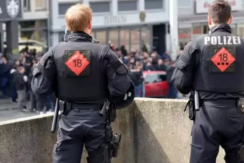 2019/20 hat die Polizei in Rheinland-Pfalz schon 114 Aufenthalts- und Betretungsverbote für Störer verhängt. 