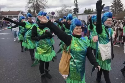 Gute Stimmung herrschte beim Westricher Umzug in Ramstein am Fastnachtsdienstag. 