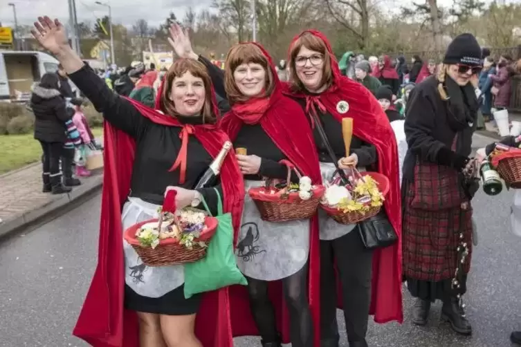 Die Niedermohrer Landfrauen waren als Rotk&auml;ppchen unterwegs. 