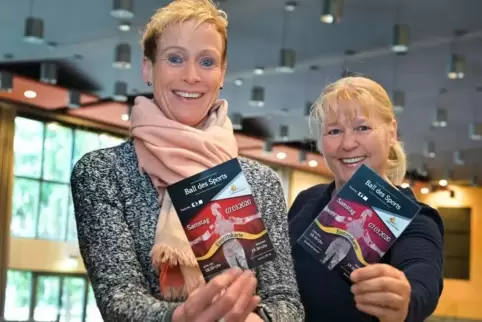  Freuen sich auf ihre Premiere als Organisatorinnen: Anne Helmig (links) und Bärbel Jung.