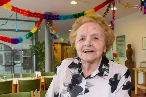 Geburtstagskind: Gertrud Schwind wird 100 Jahre alt.
