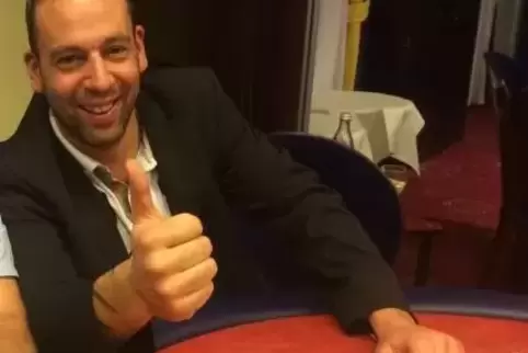 Carsten Klein besucht Casinos, um zu pokern.