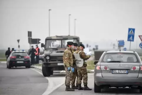 In Italien wurden vom Coronavirus betroffene Dörfer vom Militär abgeriegelt. In Rheinland-Pfalz ist dieses Vorgehen unwahrschein