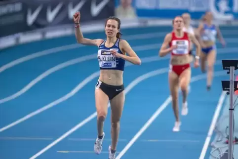 Hanna Klein bei ihrem Erfolg über 1500 Meter in Leipzig. Nun hat ihr Vater Peter Klein seine DM. 