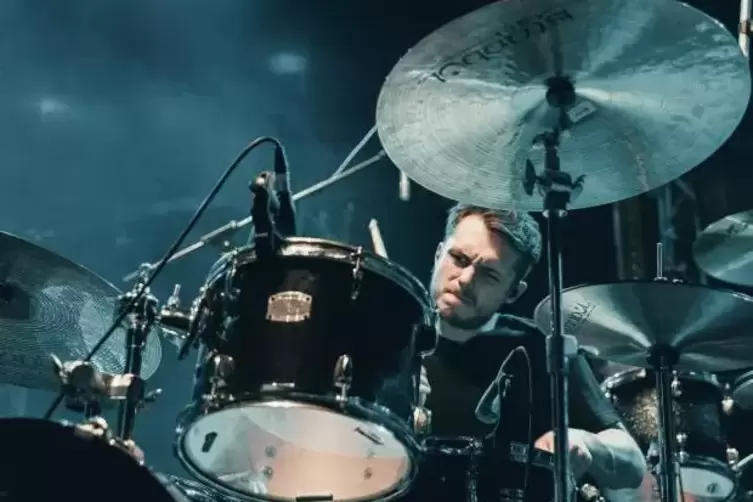 Gibt alles: Schlagzeuger Sebastian Schmitt.