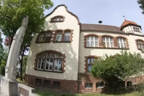 Die Grundschule in Kirchheim. 