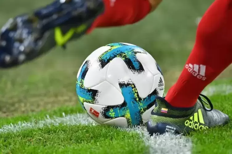 Drei Teams aus der Region sind in der Fußball-B-Klasse Rhein-Mittelhaardt West am Wochenende am Ball. 