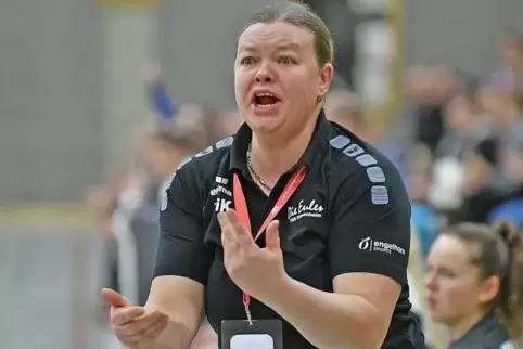 Viktoria Kühn hört aus persönlichen Gründen bei der TSG Friesenheim als Trainerin der Damen- und A-Jugendmannschaft auf. 