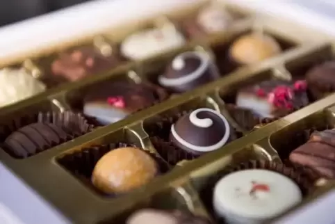 Pralinen stehen sinnbildlich dafür, was in der Fastenzeit verboten ist. Es gibt aber noch anderes, auf das man probehalber mal v