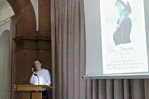 Mit ihrem multimedialen Vortrag „Wilde Weiber aus der Pfalz“ trifft Susanne Lilischkis zum Internationalen Frauentag den Geschma
