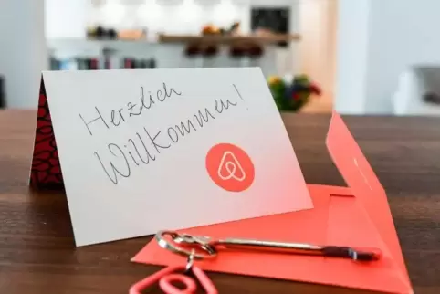 Über Airbnb angeboten werden in Kaiserslautern einzelne Zimmer, aber auch ganze Wohnungen. Viele davon liegen in der Innenstadt 