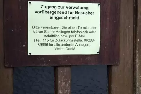 Anliegen telefonisch oder schriftlich zu klären und nur in dringenden Fällen persönliche Termine: Das wünscht sich die Stadt von