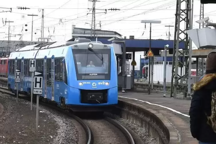 Vor gut einem Jahr wurde der Alstom-Wasserstoffzug I-Lint in Ludwigshafen vorgestellt. Bestellungen liegen für den Zug bisher le