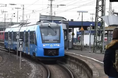 Vor gut einem Jahr wurde der Alstom-Wasserstoffzug I-Lint in Ludwigshafen vorgestellt. Bestellungen liegen für den Zug bisher le