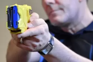 Die Polizei setzte einen Taser gegen den Mann ein.
