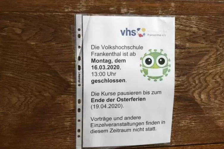 Eine von vielen Einrichtungen der Stadt, die in den letzten Tagen ihre Pforten schlie&szlig;en musste: die Volkshochschule am Stephan-