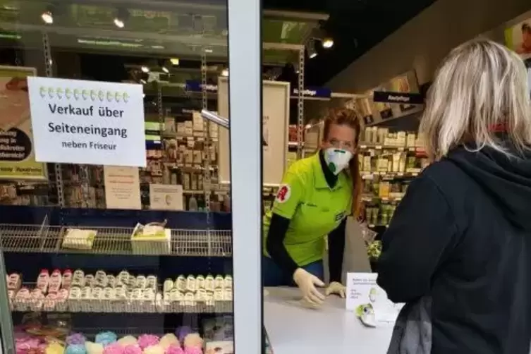 Die Easy-Apotheke im Mutterstadter real-Markt hat in punkto Hygiene aufger&uuml;stet. 
