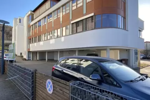 Das Corona-Zentrum in der Bahnstraße verspricht Menschen mit Grippesymptomen und an Corona Erkrankten eine gute ambulante Versor