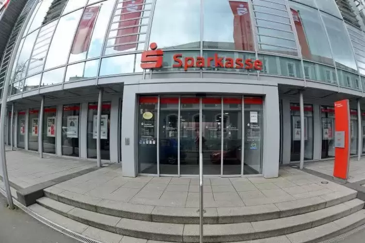 Bleibt geöffnet: die Geschäftsstelle in der Bahnhofstraße.