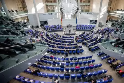 Abstand wahren. Bundestag in Corona-Zeiten.