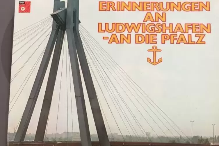 Karin Walden hat bei zwei Liedern mitgesungen.
