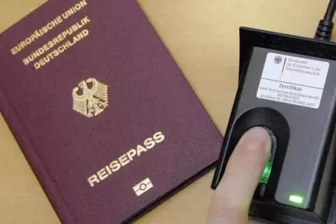 Ausweisdokumente beantragen: Das ist in Bürgerbüros in der Regel möglich.