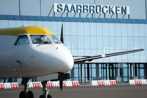 Den gesamten Monat über bleiben in Saarbrücken alle Flugzeuge am Boden.