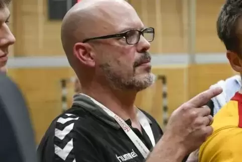 Thorsten Koch kann sich derzeit ausführlich dem Studium von Videos widmen.