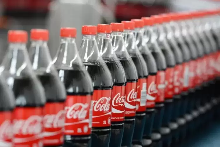 Zukunft ungewiss: Der Coca-Cola-Logistikstandort in Ramstein-Miesenbach schließt, aber die Gespräche mit den Mitarbeitern sind d