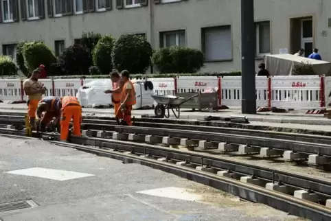 Seit Monaten erneuert die RNV Gleise.