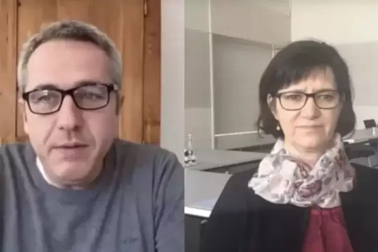 Privat ist &ouml;ffentlich: Uwe Renners, stellvertretender Chefredakteur der RHEINPFALZ, interviewt Andrea Bergstr&auml;&szlig;er, Pflegedirekto