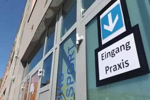 In den Konferenzräumen der Messe ist eine Infektambulanz eingerichtet worden.