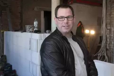 Thomas Konrad in den Räumen des ehemaligen Haus Busch, in denen er sein Restaurant eröffnen will.