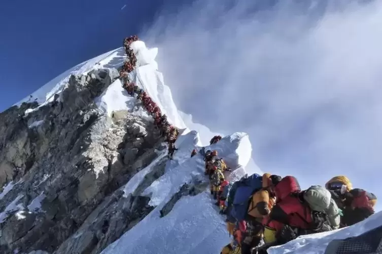 Auf dem Mount Everest ist der Andrang riesig. 