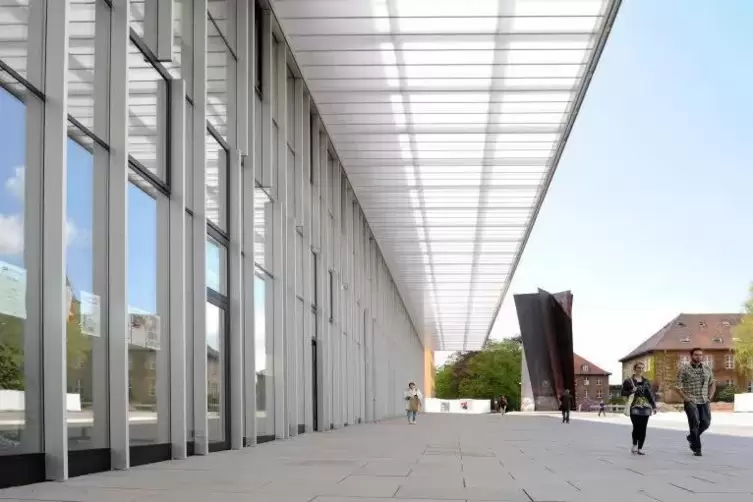 Die Vorlesungen fallen an der Saar- Uni wegen Corona aus. Deswegen verlieren die Geschäfte auf dem Campus den Umsatz. 