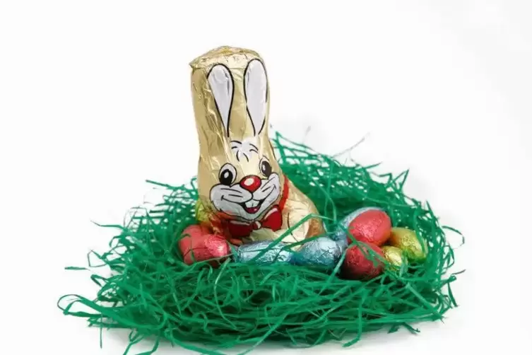 Nicht vergessen, das Osternest zu verstecken: Kinder wollen am Sonntag auf Eiersuche gehen. 