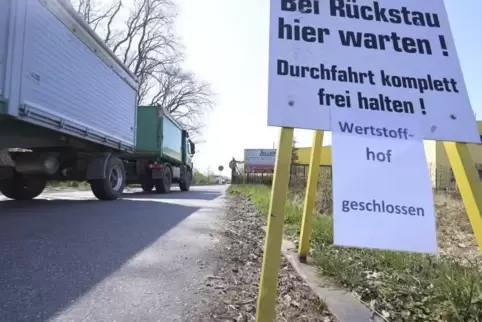 Das Schild am Schild kommt ab: Ab Dienstag hat der Wertstoffhof in Mutterstadt geöffnet. 