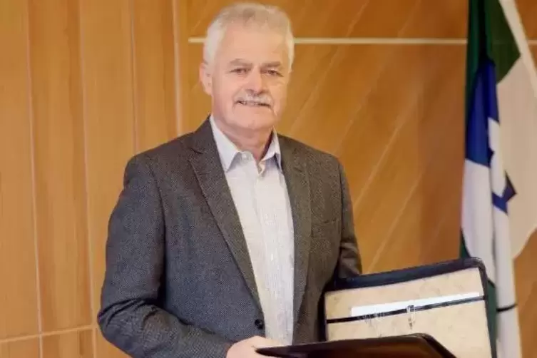 B&uuml;rgermeister des Grenzdorfs Scheibenhardt: Edwin Diesel. 