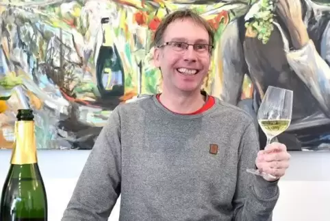 Ob beim Sekt, den er selbst rüttelt, oder beim Wein: Dem Riesling gilt die ganze Leidenschaft von Jürgen Zimmermann. 