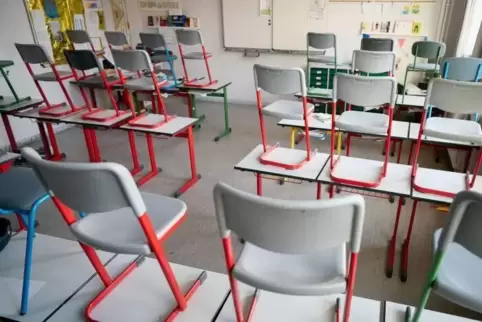 Der Präsenzunterricht in Rheinland-Pfalz wird Ende April und Anfang Mai in zwei Phasen wiederaufgenommen.