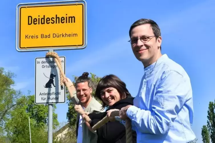 Ziehen an einem Strang für Deidesheim: (von links) Florian Wittmer, Nana Forell, Christian Wittmer.